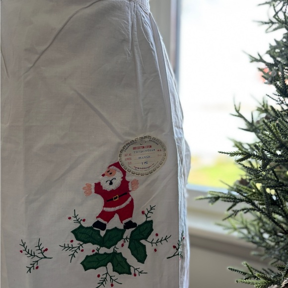 Vintage embroidered apron - Picture 1 of 4